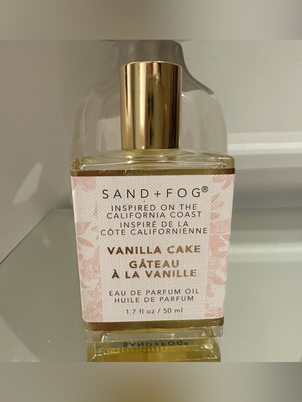 SAND + FOG Vanilla Cake Eau de Parfum Oil Perfume Oil Authentic NWT